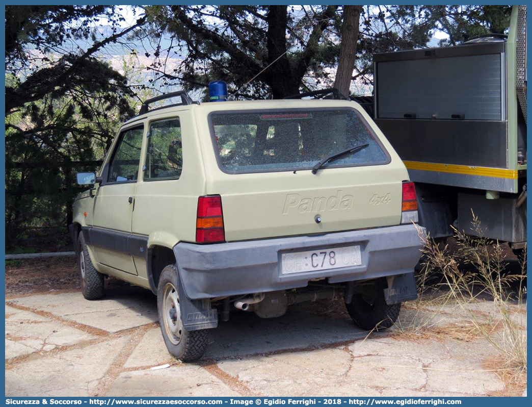 CFva C78 CA
Corpo Forestale
e di Vigilanza Ambientale
Regione Sardegna
Fiat Panda 4x4 II serie
Parole chiave: CFVA;C.F.V.A.;CF;C.F.;VA;V.A.;Corpo;Forestale;Vigilanza;Ambientale;Sardegna;Fiat;Panda;4x4