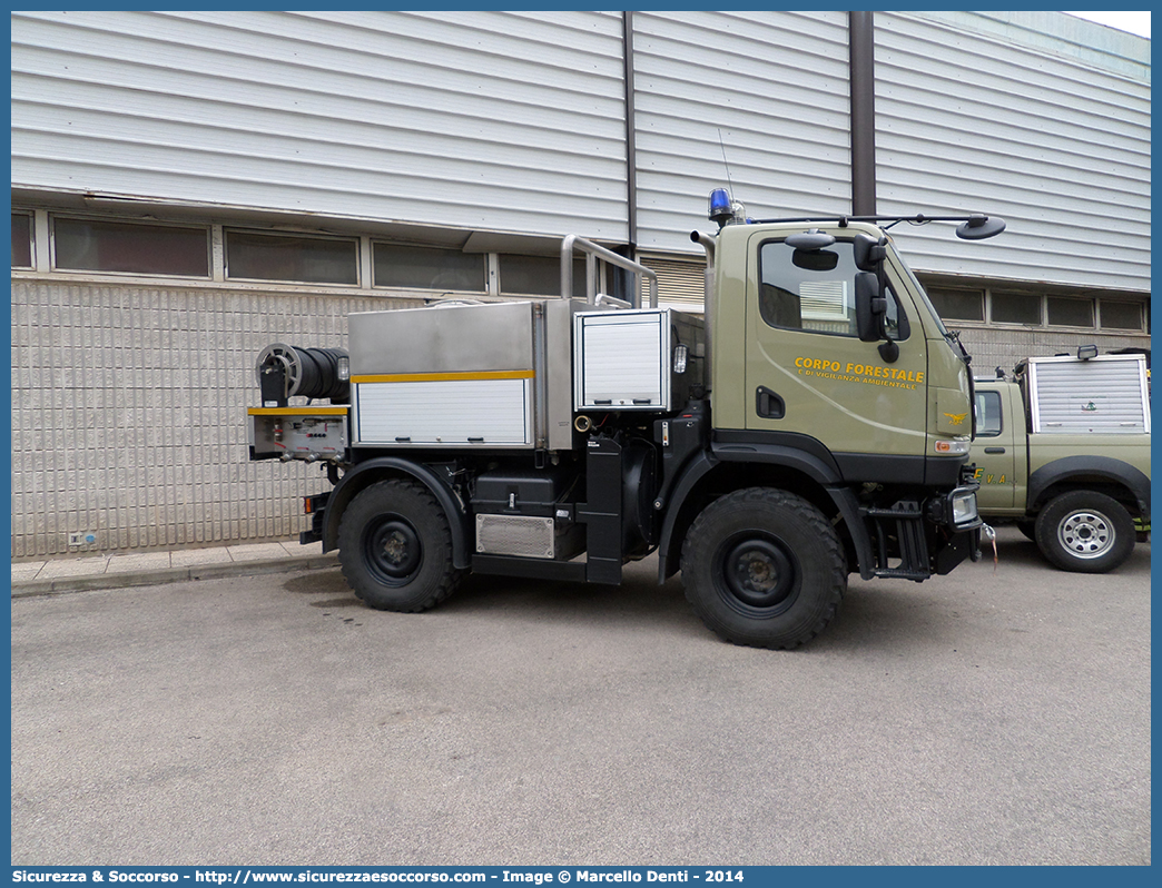 CFva E79 CA
Corpo Forestale
e di Vigilanza Ambientale
Regione Sardegna
Mercedes Benz Unimog U20
Allestitore Amatori S.r.l.
Parole chiave: CFVA;C.F.V.A.;Corpo;Forestale;Vigilanza;Ambientale;Sardegna;Mercedes Benz;Unimog;U20;Amatori