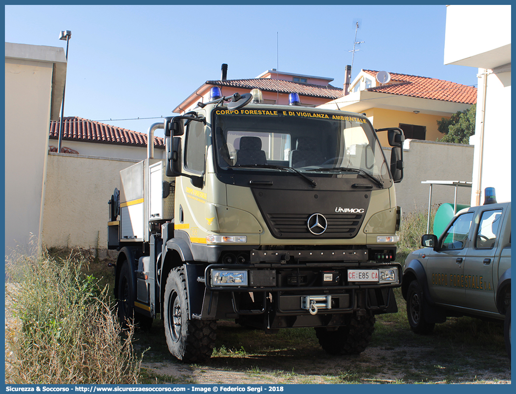 CFva E85 CA
Corpo Forestale
e di Vigilanza Ambientale
Regione Sardegna
Mercedes Benz Unimog U20
Allestitore Amatori S.r.l.
Parole chiave: CFVA;C.F.V.A.;Corpo;Forestale;Vigilanza;Ambientale;Sardegna;Mercedes Benz;Unimog;U20;Amatori