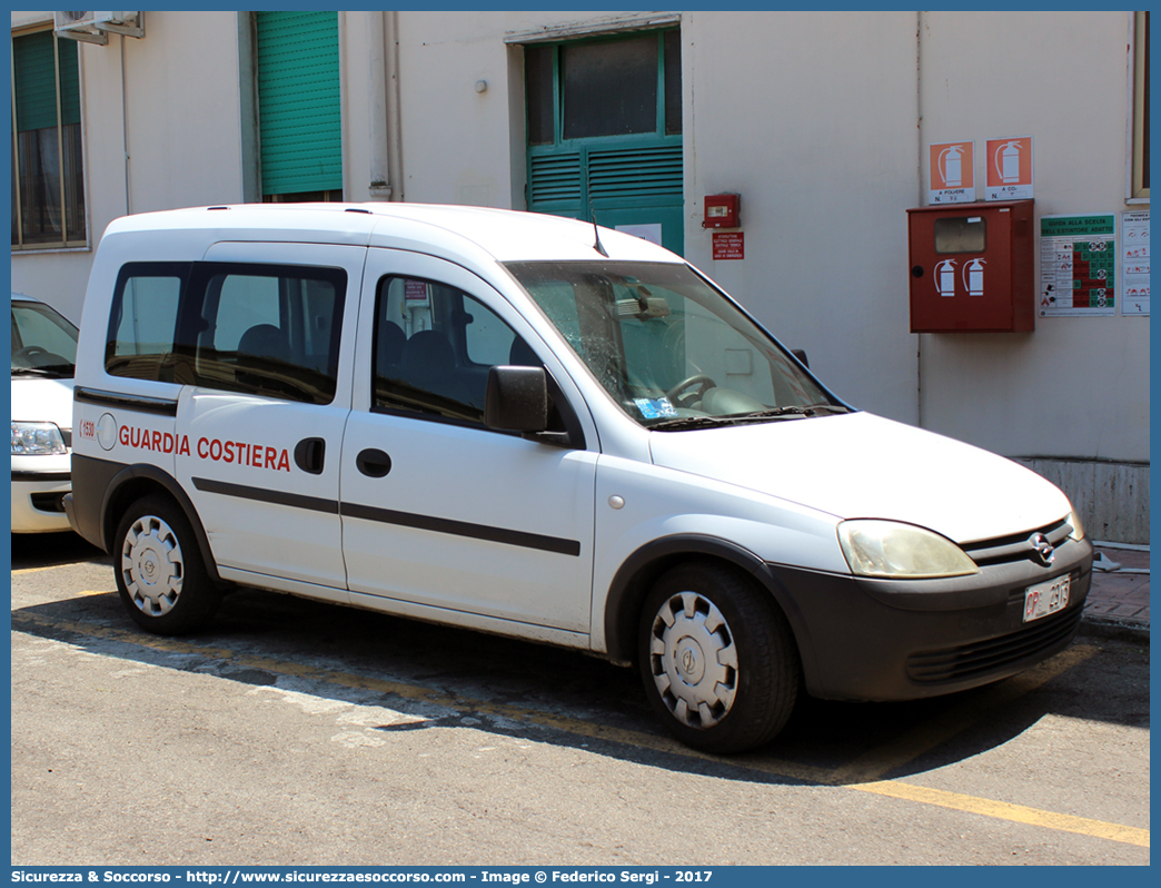 CP 2913
Corpo delle Capitanerie di Porto
Guardia Costiera 
Opel Combo III serie
Parole chiave: CP;C.P.;GC;G.C.;Guardia;Costiera;Capitaneria;Capitanerie;di;Porto;Opel;Combo