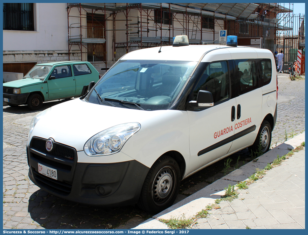 CP 4180
Corpo delle Capitanerie di Porto
Guardia Costiera 
Fiat Doblò II serie
Parole chiave: CP;C.P.;GC;G.C.;Guardia;Costiera;Capitaneria;Capitanerie;Porto;Guardia;Costiera;Fiat;Doblò;Doblo