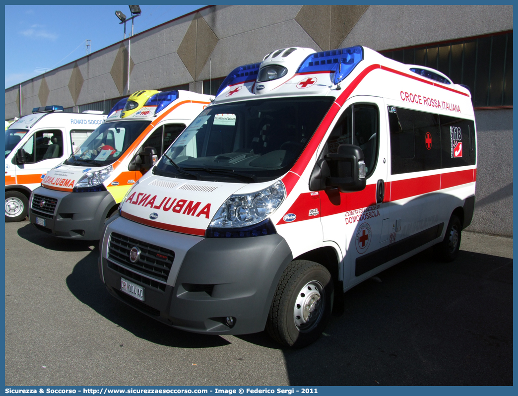 CRI 004AC
Croce Rossa Italiana
Domodossola (VB)
Fiat Ducato III serie
Allestitore Aricar S.p.A.
Parole chiave: Croce;Rossa;Italiana;CRI;C.R.I.;Ambulanza;Fiat;Ducato;X250;Domodossola;Aricar