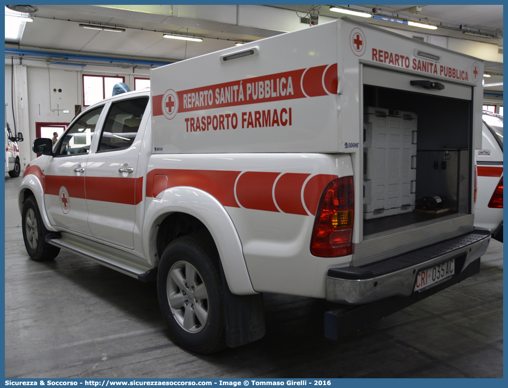 CRI 035AC
Croce Rossa Italiana
Reparto Sanità Pubblica
Toyota Hilux VII serie I restyling
Trasporto Farmaci
Allestitore Odone S.r.l.
Parole chiave: CRI;C.R.I.;Croce;Rossa;Italiana;Reparto;Sanità;Pubblica;Toyota;Hilux;Trasporto;Farmaci;Odone