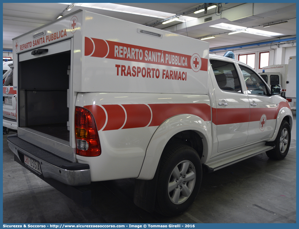 CRI 035AC
Croce Rossa Italiana
Reparto Sanità Pubblica
Toyota Hilux VII serie I restyling
Trasporto Farmaci
Allestitore Odone S.r.l.
Parole chiave: CRI;C.R.I.;Croce;Rossa;Italiana;Reparto;Sanità;Pubblica;Toyota;Hilux;Trasporto;Farmaci;Odone