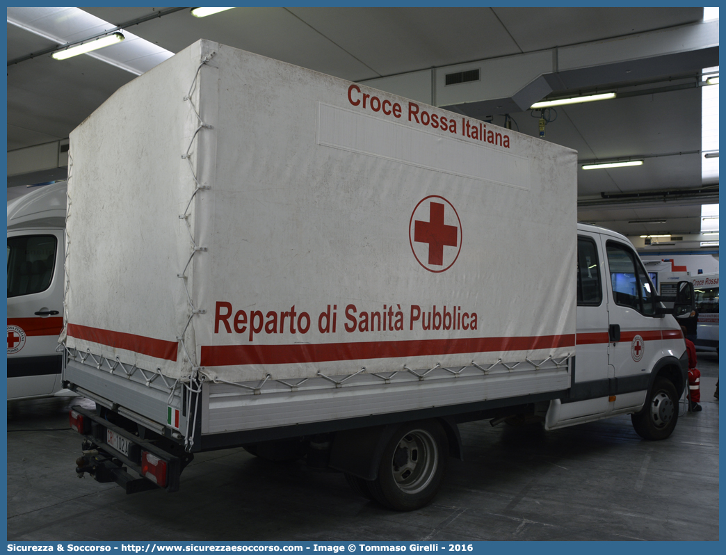 CRI 102AB
Croce Rossa Italiana
Comitato Regionale Lazio
Iveco Daily 35C18 IV serie
Reparto di Sanità Pubblica
Parole chiave: CRI;C.R.I.;Croce;Rossa;Italiana;Comitato;Regionale;Lazio;Iveco;Daily;35C18;Reparto;Sanità;Pubblica