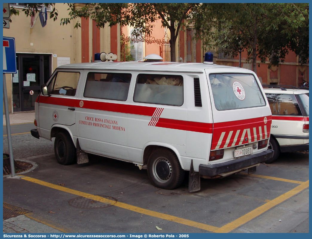 CRI 12061
Croce Rossa Italiana
Modena
Volkswagen Transporter T3
Parole chiave: CRI;C.R.I.;Croce;Rossa;Italiana;Volkswagen;Transporter;T3;Modena