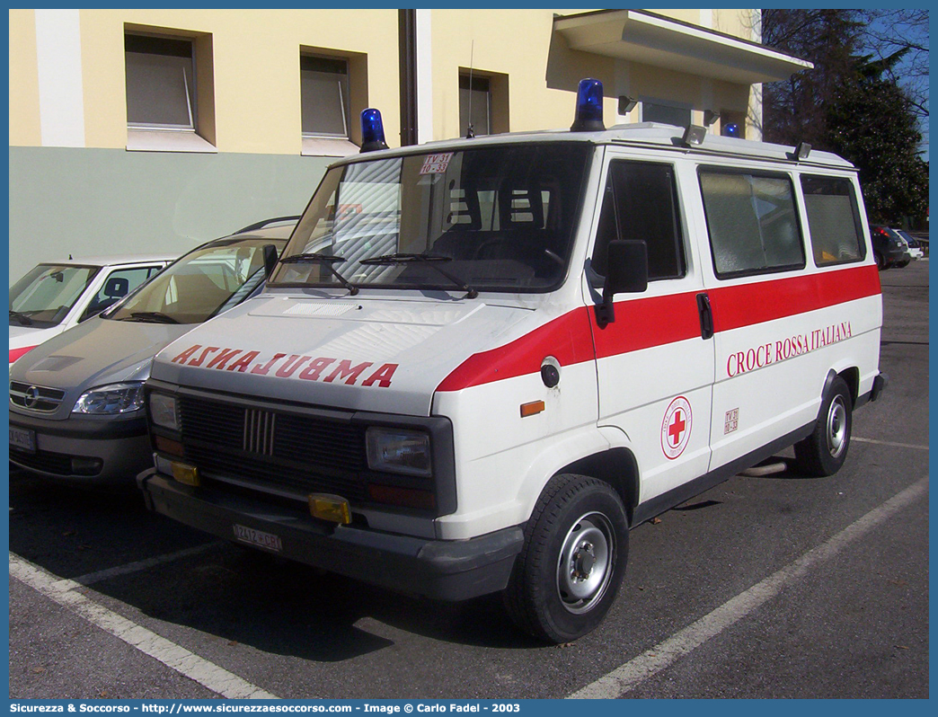 CRI 12412
Croce Rossa Italiana
Treviso
Fiat Ducato I serie
Parole chiave: CRI;C.R.I.;Croce;Rossa;Italiana;Ambulanza;Fiat;Ducato;Treviso