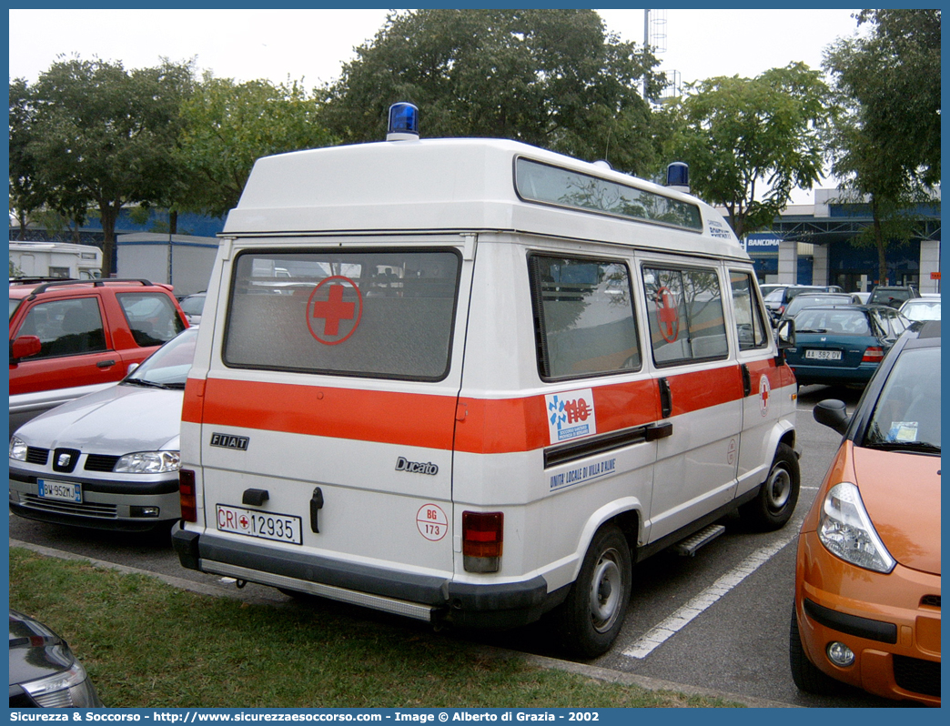 CRI 12935
Croce Rossa Italiana
Villa di Almè (BG)
Fiat Ducato I serie
Allestitore Bonfanti S.a.s.
Parole chiave: CRI;C.R.I.;Croce;Rossa;Italiana;Ambulanza;Fiat;Ducato;Villa di Almè;Bonfanti