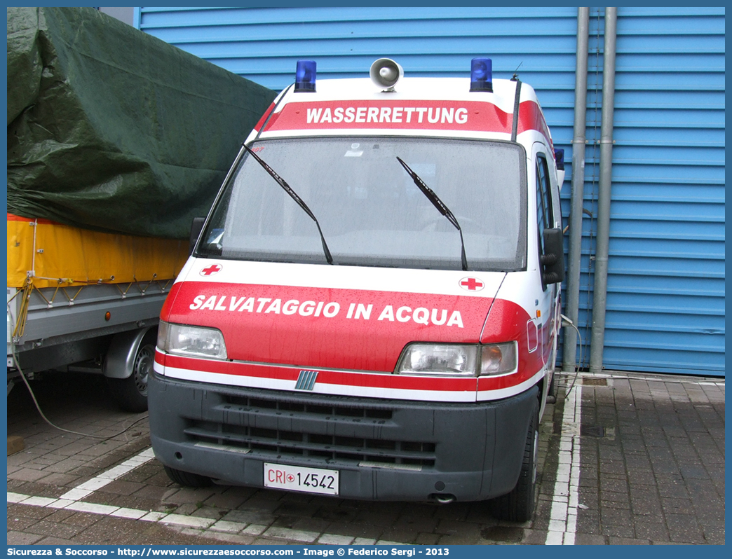 CRI 14542
Croce Rossa Italiana
Bolzano - Bozen
Fiat Ducato II serie
Salvataggio in Acqua
Wasserrettung
Parole chiave: CRI;C.R.I.;Croce Rossa Italiana;OPSA;O.P.S.A.;Operatori;Polivalenti;Salvataggio;Acqua;Wasserrettung;Bolzano;Bozen;Fiat;Ducato