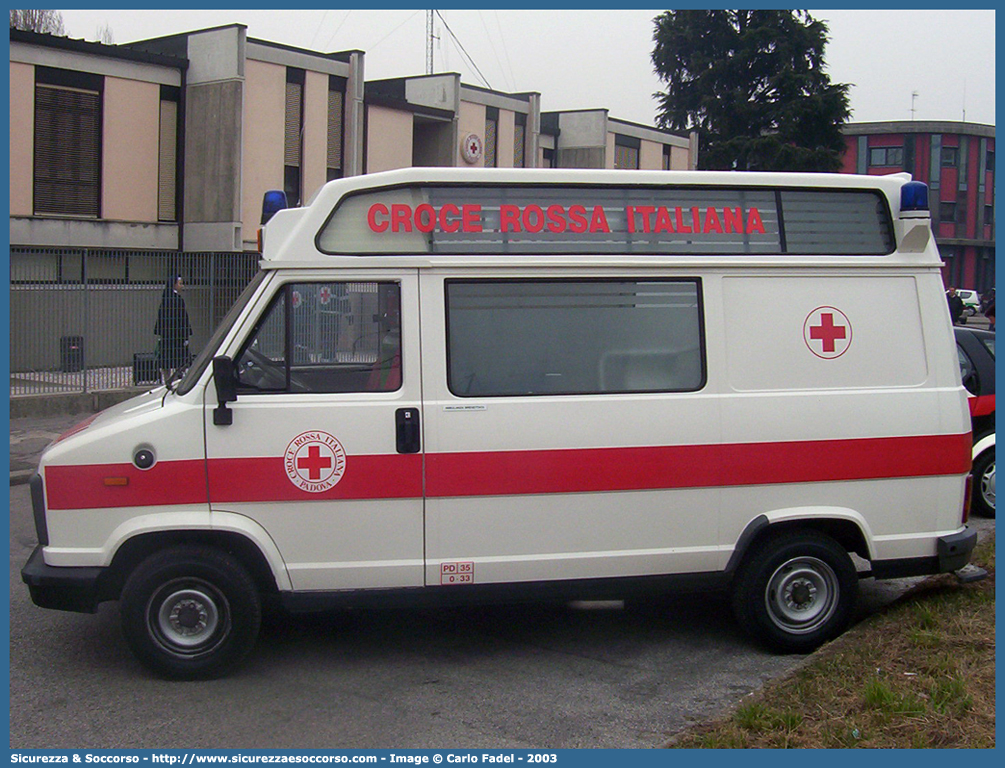 CRI 15472
Croce Rossa Italiana
Padova
Fiat Ducato I serie
Parole chiave: CRI;C.R.I.;Croce;Rossa;Italiana;Ambulanza;Fiat;Ducato;Padova