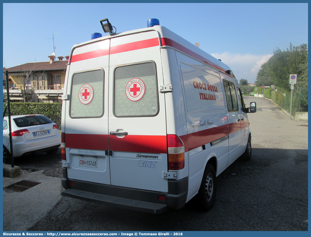 CRI 15748
Croce Rossa Italiana
Mercedes Benz Sprinter I serie
Allestitore Binz Gmbh & CO. KG
Parole chiave: Croce;Rossa;Italiana;CRI;C.R.I.;Ambulanza;Mercedes Benz;Sprinter;Binz