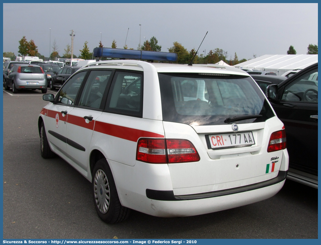 CRI 177AA
Croce Rossa Italiana
Fiat Stilo Multiwagon I serie
Parole chiave: C.R.I.;CRI;Croce;Rossa;Italiana;Fiat;Stilo;Multiwagon