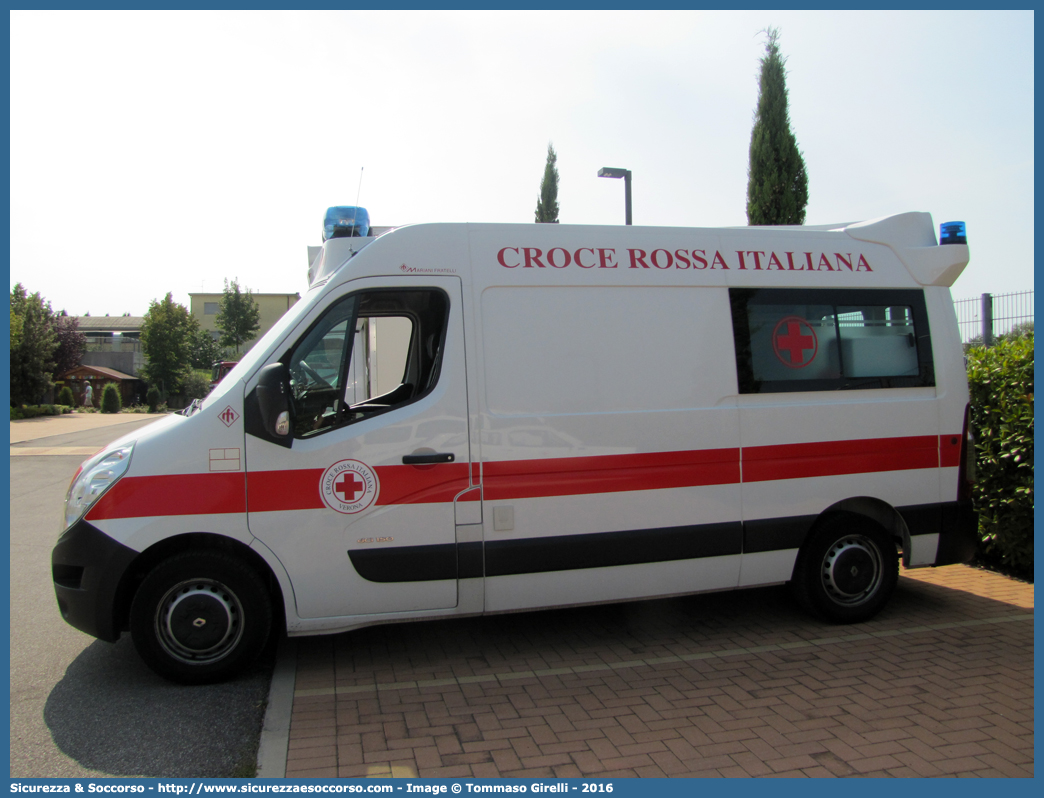 CRI 325AD
Croce Rossa Italiana
Verona
Renault Master IV serie
Allestitore Mariani Fratelli S.r.l.
Parole chiave: Croce;Rossa;Italiana;CRI;C.R.I.;Ambulanza;Renault;Master;Verona;Mariani;Fratelli