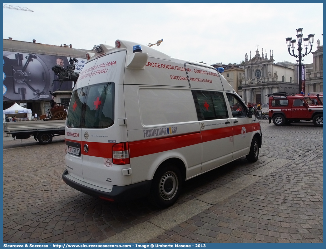 CRI 461AD
Croce Rossa Italiana
Rivoli (TO)
Volkswagen Transporter T5 restyling
Parole chiave: Croce;Rossa;Italiana;CRI;C.R.I.;Ambulanza;Volkswagen;Transporter;T5;T 5;Rivoli