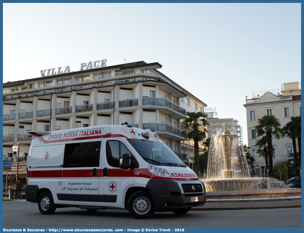 CRI 484AE
Croce Rossa Italiana
Terme Euganee (PD)
Fiat Ducato III serie
Allestitore Orion S.r.l.
Parole chiave: Croce;Rossa;Italiana;CRI;C.R.I.;Ambulanza;Fiat;Ducato;X250;Orion;Terme;Euganee