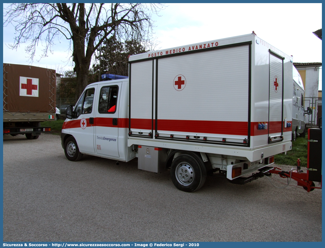 CRI 557AA
Croce Rossa Italiana
Treviso
Fiat Ducato II serie restyling
Parole chiave: CRI;C.R.I.;Croce;Rossa;Italiana;Treviso;Fiat;Ducato