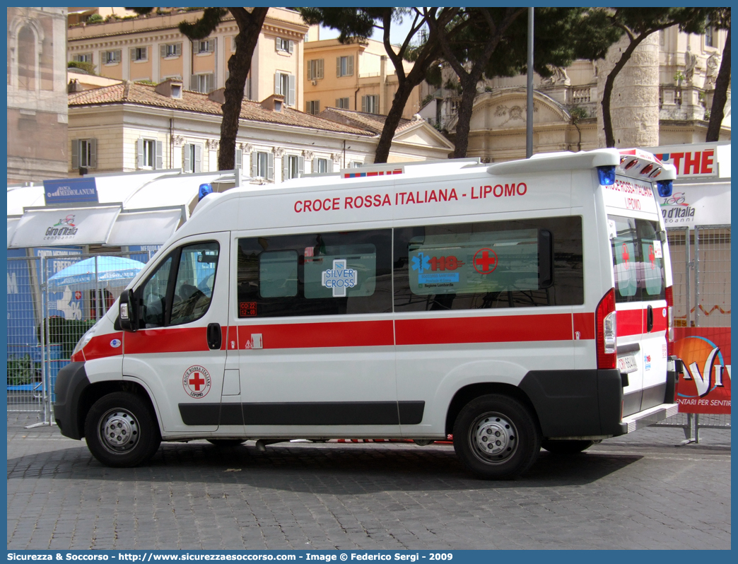 CRI 664AA
Croce Rossa Italiana
Lipomo (CO)
Fiat Ducato III serie
Allestitore Orion S.r.l.
Parole chiave: Croce;Rossa;Italiana;CRI;C.R.I.;Ambulanza;Fiat;Ducato;X250;Lipomo;Orion