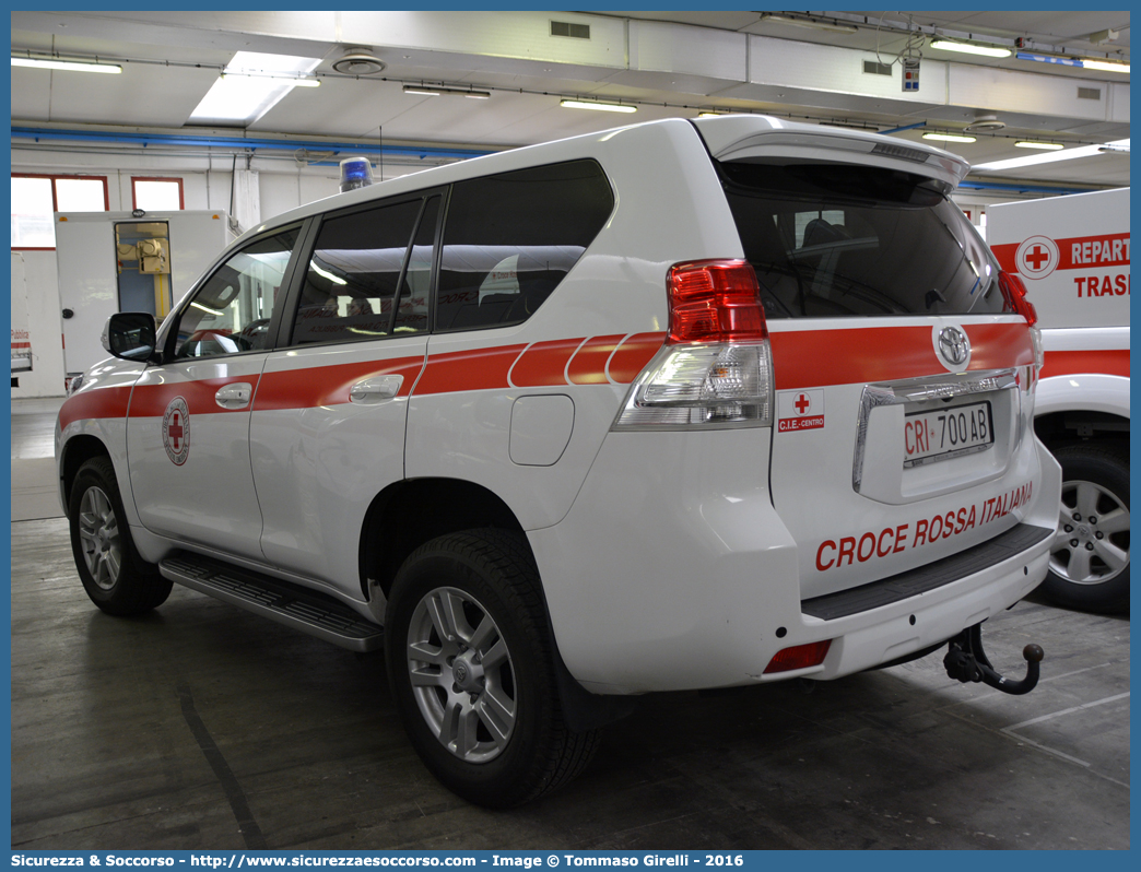 CRI 700AB
Croce Rossa Italiana
Servizio Emergenze
Toyota Land Cruiser VIII serie
Parole chiave: CRI;C.R.I.;Croce;Rossa;Italiana;Toyota;Land;Cruiser