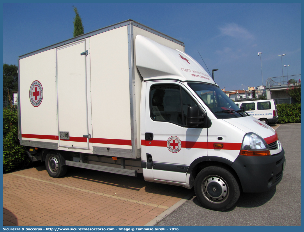 CRI 702AA
Croce Rossa Italiana
Servizio Emergenze
Renault Master III serie restyling
Parole chiave: CRI;C.R.I.;Croce;Rossa;Italiana;Renault;Master;Servizio;Emergenze