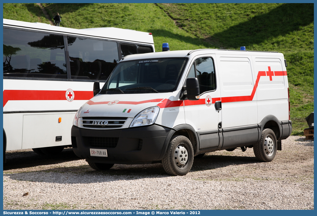 CRI 768AA
Croce Rossa Italiana
Servizio Emergenze
Iveco Daily 29L10 IV serie
Parole chiave: CRI;C.R.I.;Croce;Rossa;Italiana;Servizio;Emergenze;Iveco;Daily;29L10