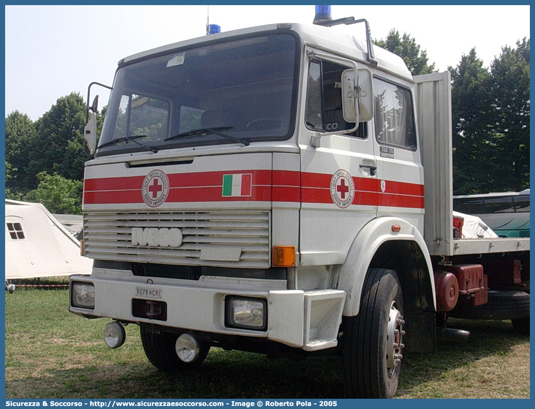 CRI 9278
Croce Rossa Italiana
Servizio Emergenza
Iveco 180-26
Parole chiave: CRI;C.R.I.;Croce;Rossa;Italiana;Servizio;Emergenze;Iveco;180-26;180;26;180.26