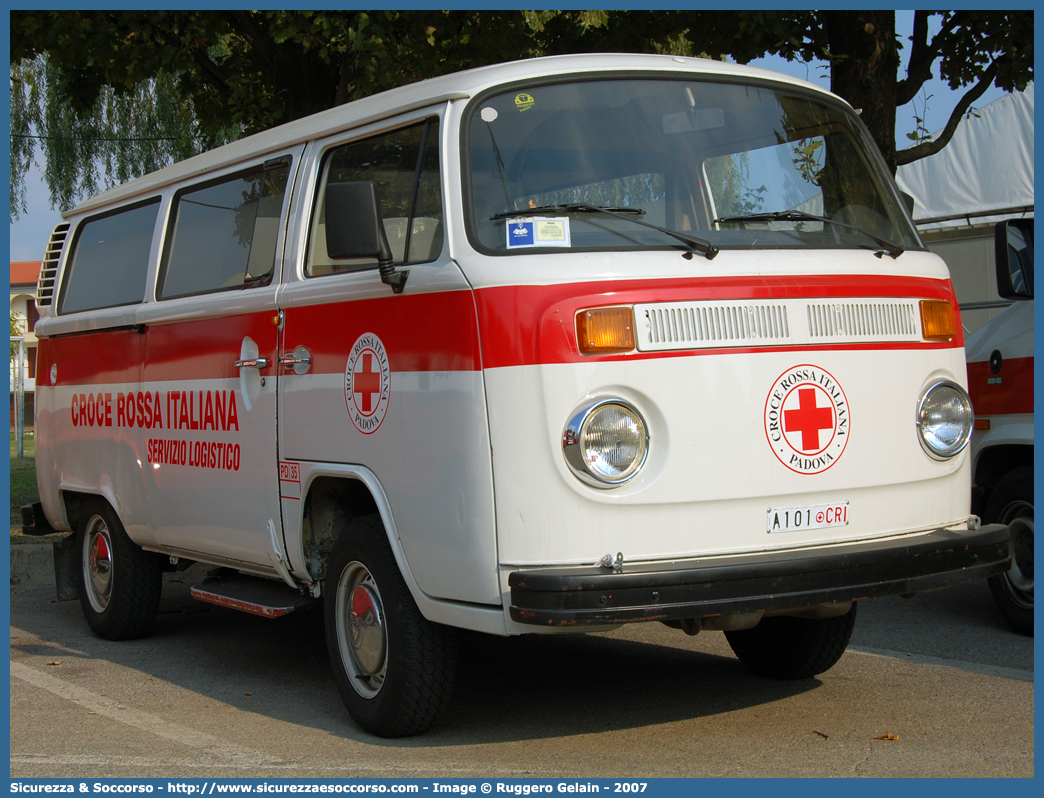 CRI A101
Croce Rossa Italiana
Volkswagen Transporter T2
Padova
Servizio Logistico
Parole chiave: CRI;C.R.I.;Croce;Rossa;Italiana;Volkswagen;Transporter;T2;Servizio;Logistico