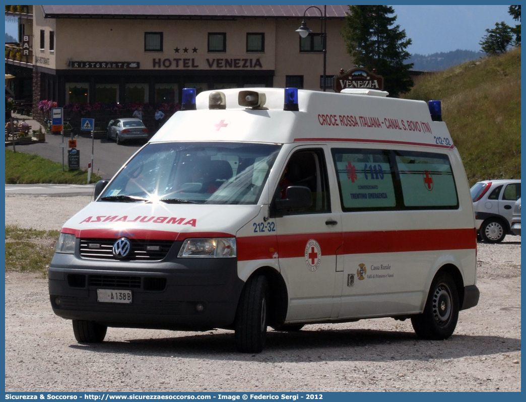 CRI A138B
Croce Rossa Italiana
Canal San Bovo (TN)
Volkswagen Transporter T5
Allestitore Aricar S.p.A.
Parole chiave: Croce;Rossa;Italiana;CRI;C.R.I.;Ambulanza;Volkswagen;Transporter;T5;T 5;Canal;San;Bovo;Aricar