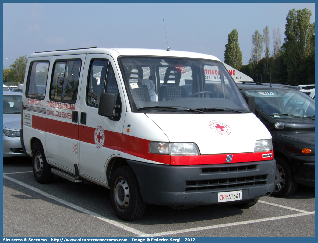 CRI A1641
Croce Rossa Italiana
Borgosesia (VC)
Fiat Ducato II serie
Parole chiave: CRI;C.R.I.;Croce;Rossa;Italiana;Fiat;Ducato;Borgosesia