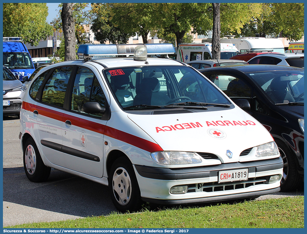 CRI A1819
Croce Rossa Italiana
Sorbolo (PR)
Renault Scenic I serie
Guardia Medica
Parole chiave: CRI;C.R.I.;Croce;Rossa;Italiana;Sorbolo;Renault;Scenic;Guardia;Medica