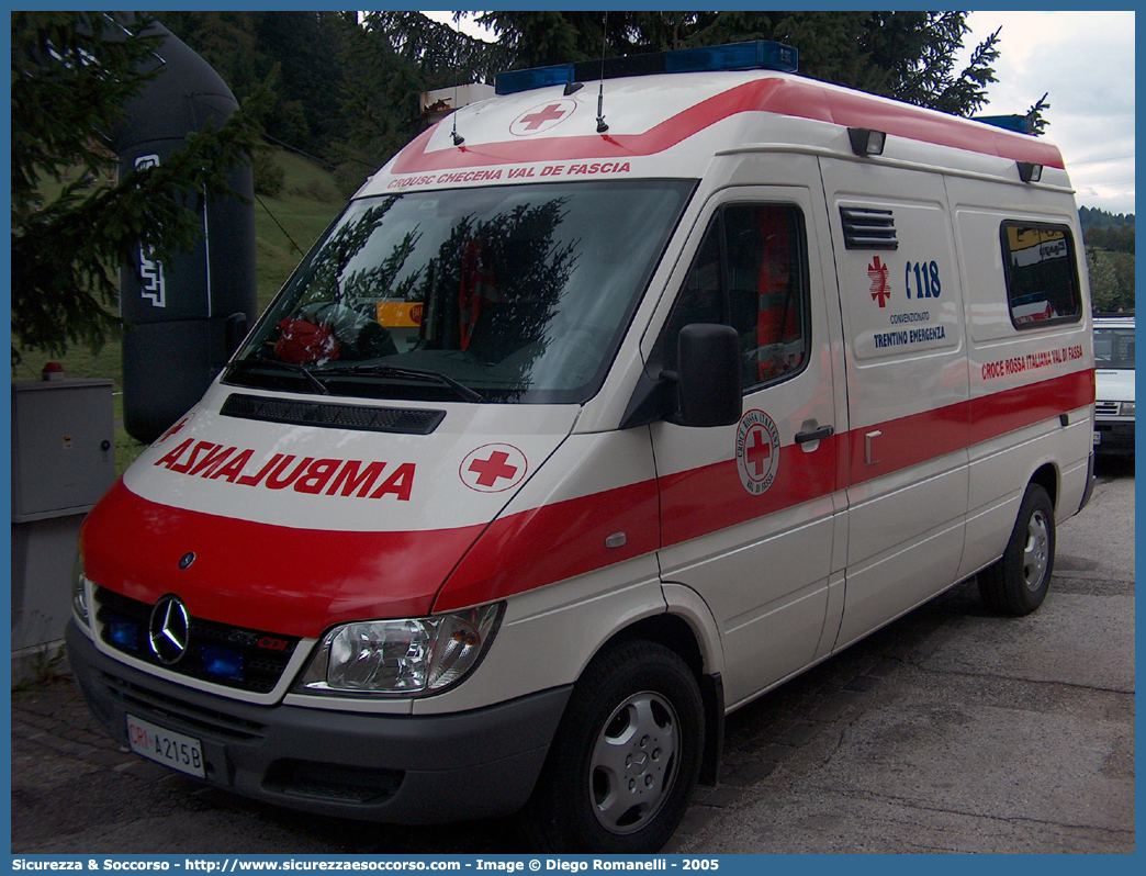 CRI A215B
Croce Rossa Italiana
Val di Fassa (TN)
Mercedes Benz Sprinter I serie restyling
Parole chiave: CRI;C.R.I.;Croce;Rossa;Italiana;Bolzano;Mercedes;Benz;Sprinter