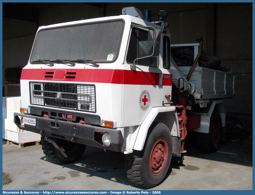 CRI A2934
Croce Rossa Italiana
Modena
Iveco OM 75P
Parole chiave: CRI;C.R.I.;Croce;Rossa;Italiana;Iveco;OM;75P;Modena