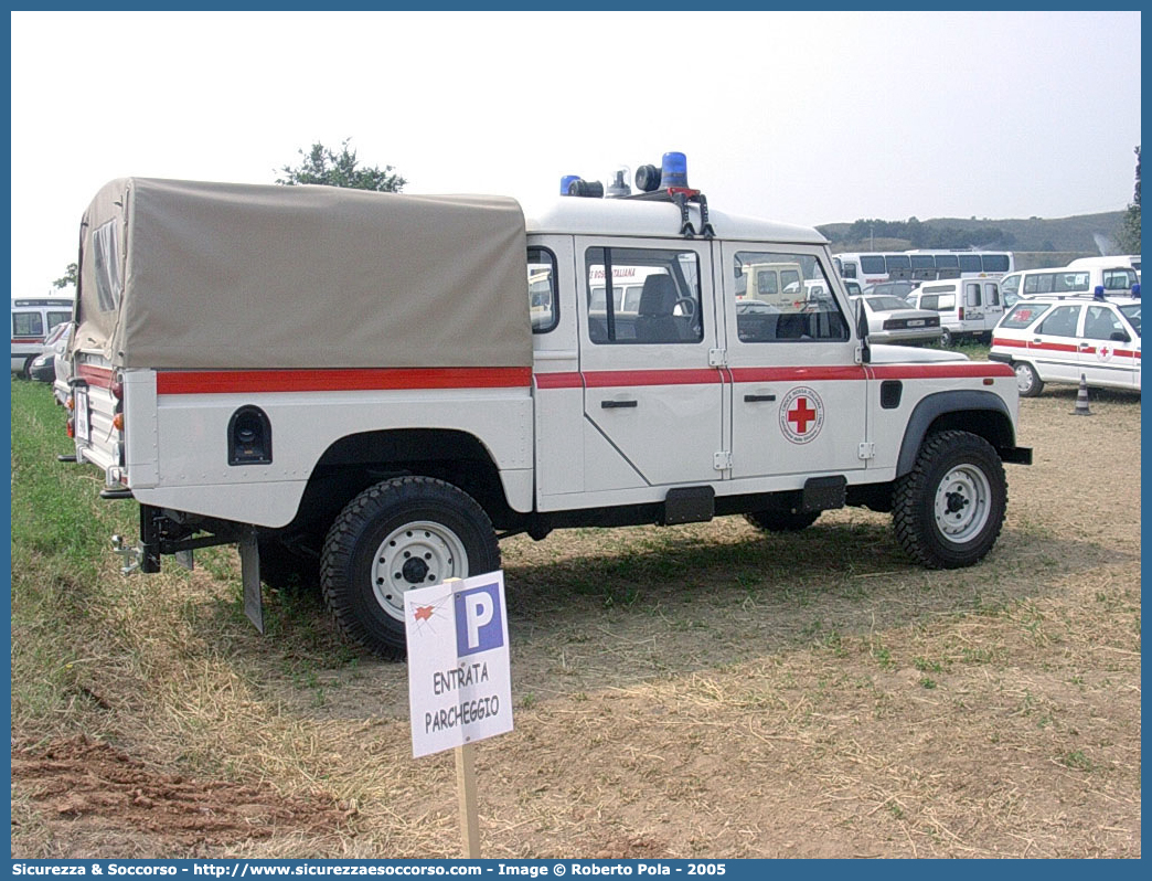 CRI A390B
Croce Rossa Italiana
Land Rover Defender 130
Parole chiave: CRI;C.R.I.;Croce;Rossa;Italiana;Land;Rover;Defender;130