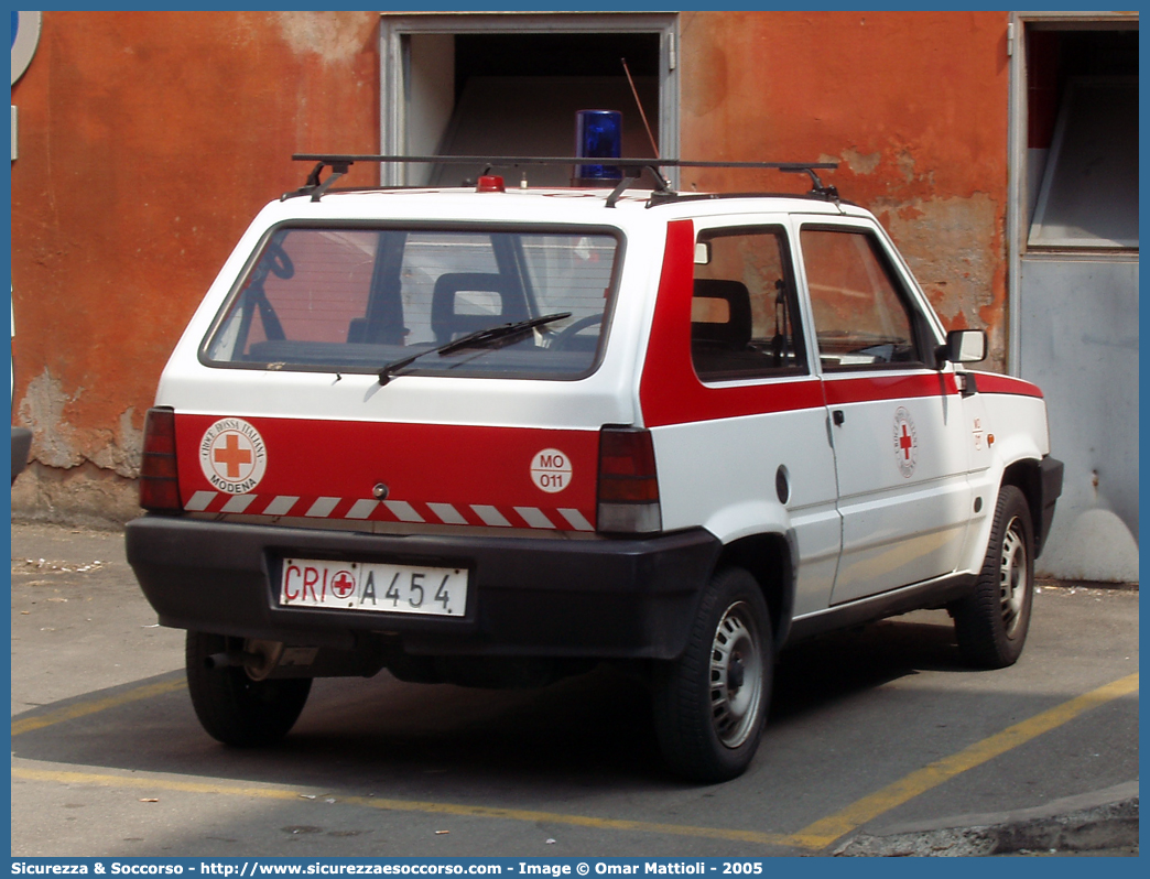 CRI A454
Croce Rossa Italiana
Modena
Fiat Panda II serie
Parole chiave: CRI;C.R.I.;Croce;Rossa;Italiana;Fiat;Panda;Modena