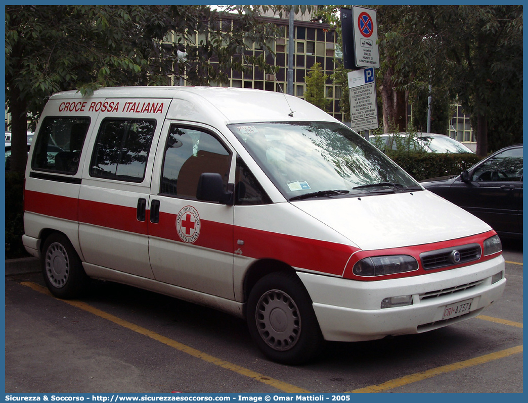 CRI A737A
Croce Rossa Italiana
Sassuolo (MO)
Fiat Scudo II serie
Allestitore Aricar S.p.A.
Parole chiave: CRI;C.R.I.;Croce;Rossa;Italiana;Fiat;Scudo;Sassuolo;Aricar