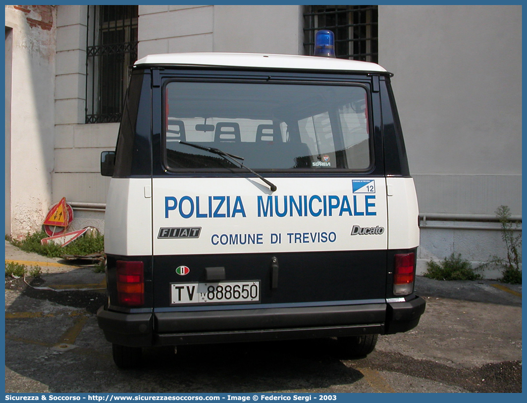 -
Polizia Municipale
Comune di Treviso
Fiat Ducato I serie restyling
Parole chiave: PL;P.L.;PM;P.M.;Polizia;Locale;Municipale;Treviso;Fiat;Ducato