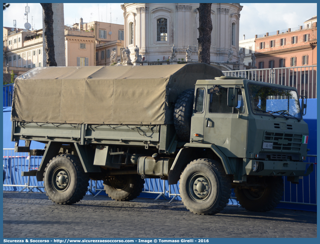 EI AL109
Esercito Italiano
Iveco ACM 80
Parole chiave: EI;E.I.;Esercito;Italiano;Mezzi;da;Cantiere;Trasporto;Materiali;Supporto;Logistico;Iveco;ACM;80