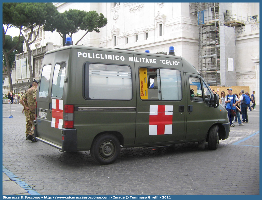 EI BG396
Esercito Italiano
Sanità Militare
Policlinico Militare "Celio"
Fiat Ducato II serie
Allestitore Bollanti S.r.l.
Parole chiave: EI;E.I.;Esercito;Italiano;Sanità;Militare;Fiat;Ducato;Ambulanza;Policlinico;Militare;Celio;Bollanti