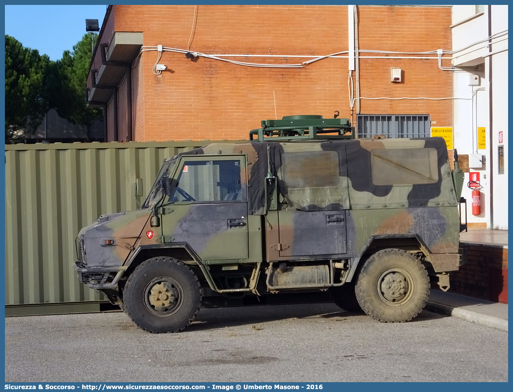 EI CG001
Esercito Italiano
Iveco VM90T
Parole chiave: EI;E.I.;Esercito;Italiano;Iveco;VM;90;T;VM90