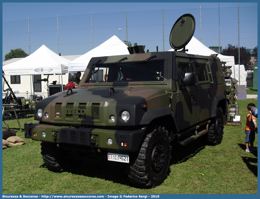 EI CI621
Esercito Italiano
Iveco VTLM "Lince"
Parole chiave: EI;E.I.;Esercito;Italiano;Iveco;VTLM;Lince