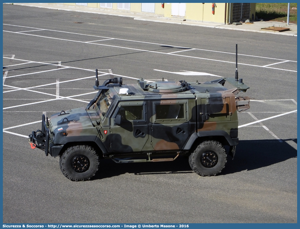 EI CM810
Esercito Italiano
Iveco VTLM "Lince"
Parole chiave: EI;E.I.;Esercito;Italiano;Iveco;VTLM;Lince