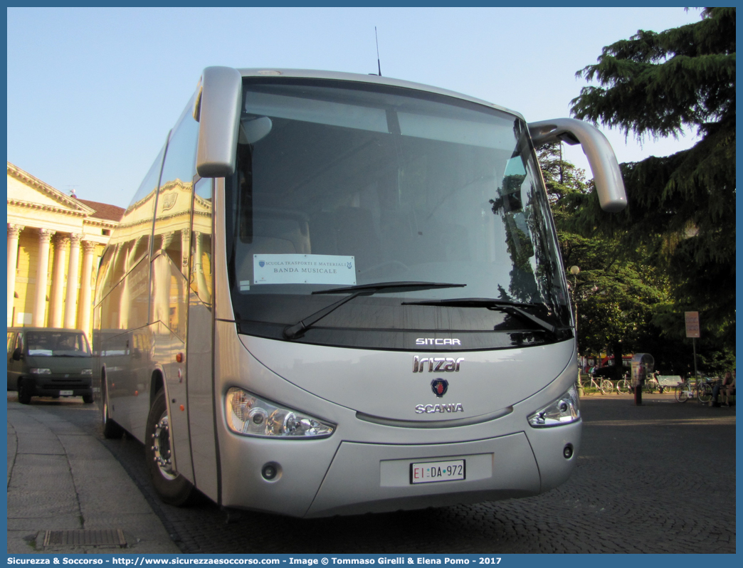 EI DA972
Esercito Italiano
Scania Sitcar Irizar Century
Parole chiave: EI;E.I.;Esercito;Italiano;Scania;Sitcar;Irizar;Century