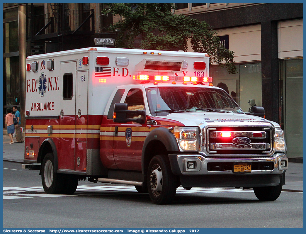 163 - FA13010
United States of America
New York Fire Department
Ford F450
Conversion by Wheeled Coach
Parole chiave: United;States;of;America;USA;U.S.A.;NYFD;N.Y.F.D.;New;York;Fire;Department;EMS;E.M.S.;Emergency;Medical;Service;Ford;F450;Ambulance;Wheeled;Coach