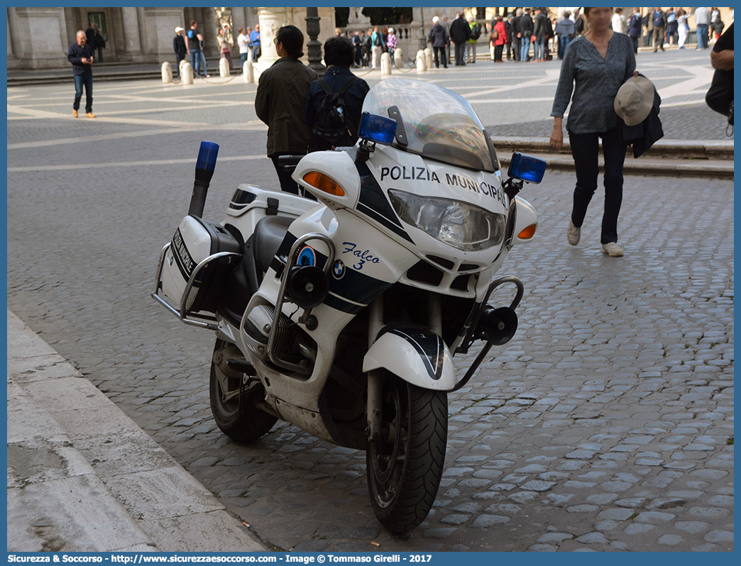 -
Polizia Municipale
Comune di Roma
Bmw R850RT II serie
Parole chiave: PL;P.L.;PM;P.M.;Polizia;Locale;Municipale;Roma;Capitale;Bmw;R850RT