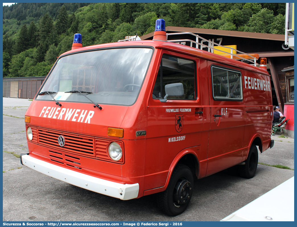 -
Republik Österreich
Feuerwher Nikolsdorf
Volkswagen LT 35
Parole chiave: Republik;Österreich;Feuerwher;Nikolsdorf;Volkswagen;LT;35