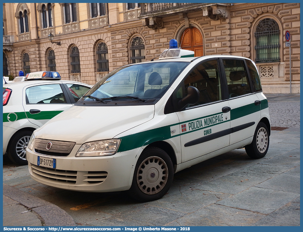 -
Polizia Municipale
Comune di Cuneo
Fiat Multipla II serie
Parole chiave: PL;P.L.;PM;P.M.;Polizia;Locale;Municipale;Cuneo;Fiat;Multipla