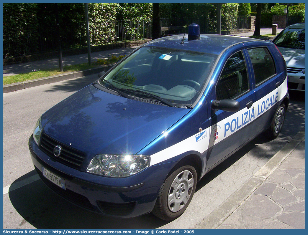 -
Polizia Municipale
Comune di Vittorio Veneto
Fiat Punto III serie
Parole chiave: PL;P.L.;PM;P.M.;Polizia;Locale;Municipale;Vittorio;Veneto;Fiat;Punto