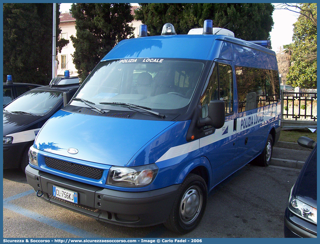 -
Polizia Municipale
Comune di Vittorio Veneto
Ford Transit III serie
Parole chiave: PL;P.L.;PM;P.M.;Polizia;Locale;Municipale;Vittorio;Veneto;Ford;Transit