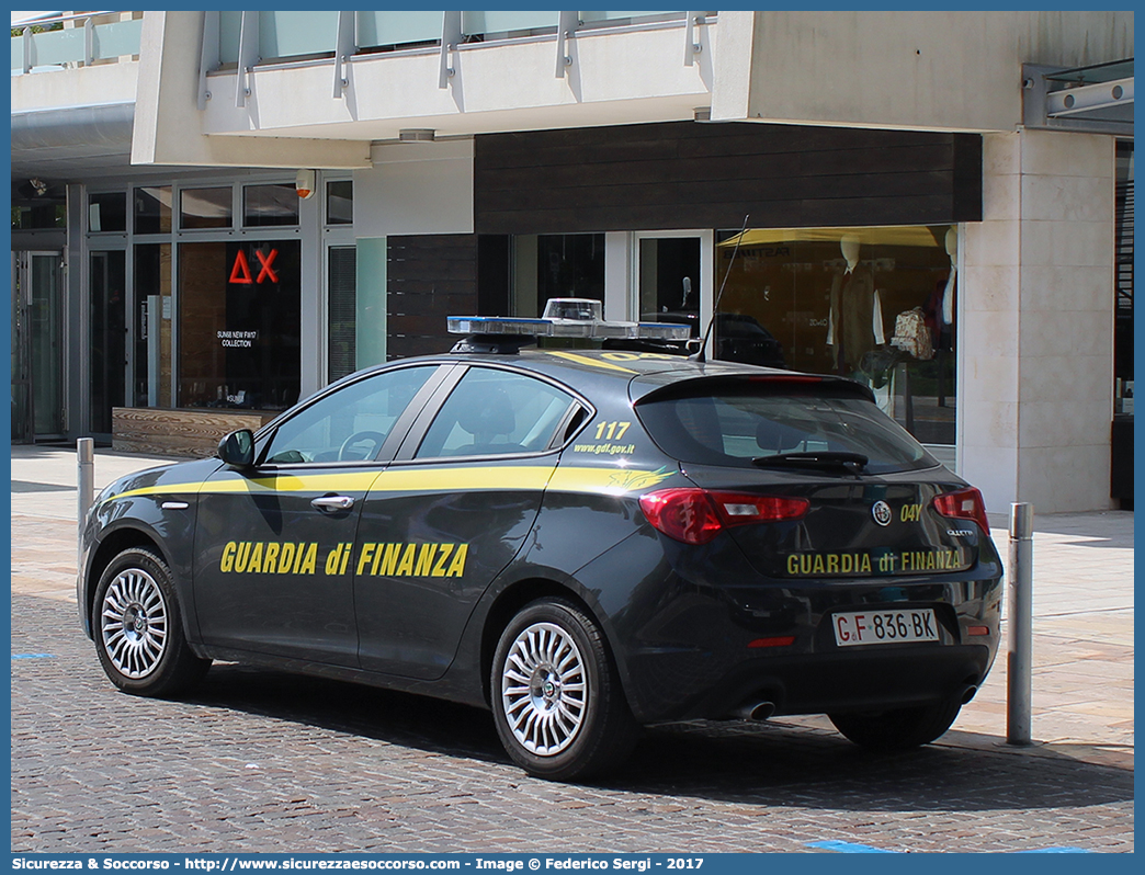 GdiF 836BK
Guardia di Finanza
Alfa Romeo Nuova Giulietta
I serie II restyling
(I fornitura)
Parole chiave: GdiF;GDF;GF;Guardia;Finanza;Alfa;Romeo;Nuova;Giulietta