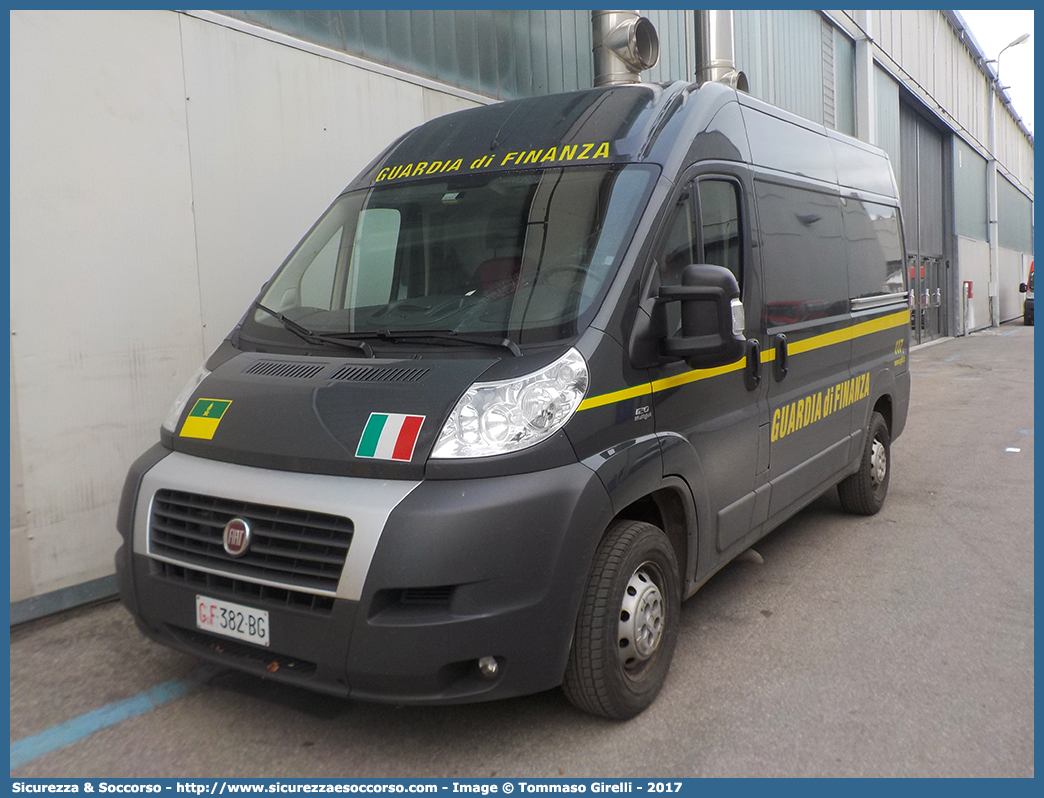 GdiF 382BG
Guardia di Finanza
Fiat Ducato III serie
Parole chiave: GdiF;G.D.F.;GDF;Guardia;di;Finanza;Fiat;Ducato;X250