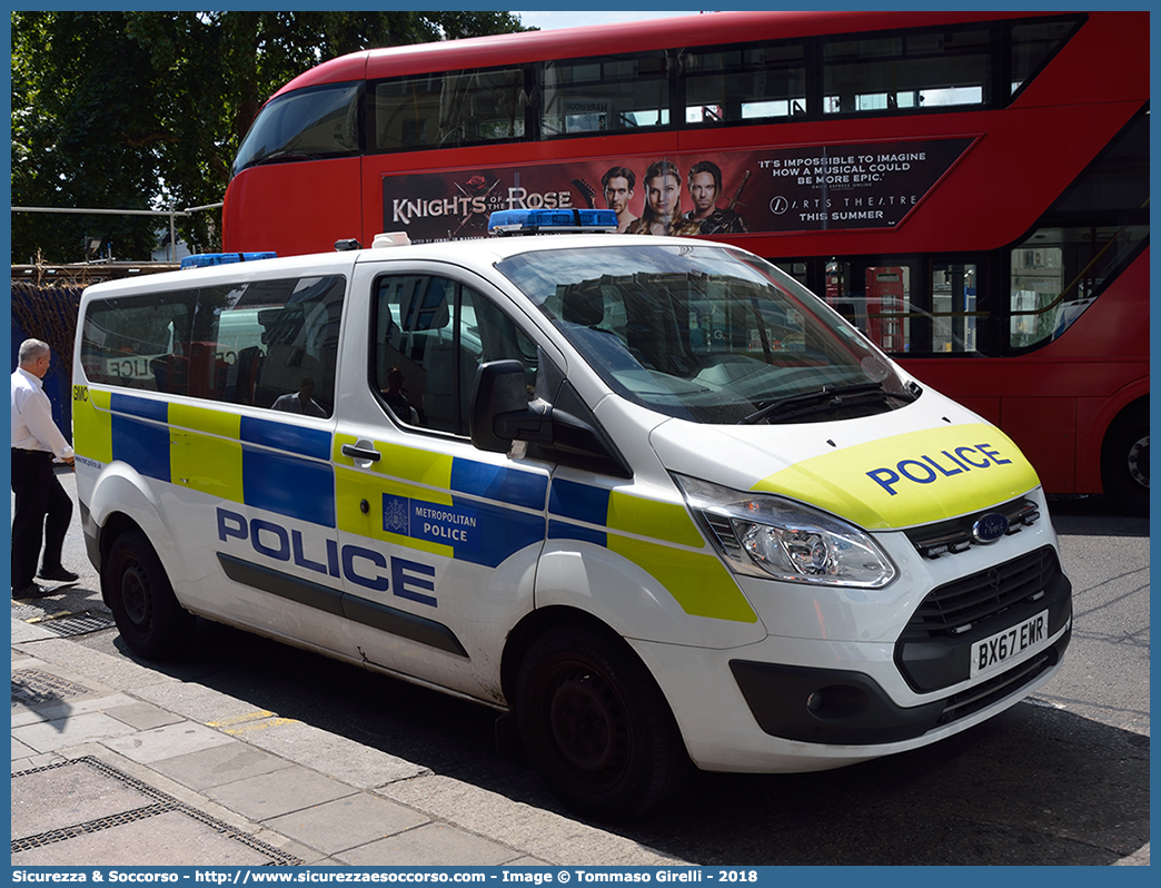 GMC
United Kingdom of Great Britain and Northern Ireland
Metropolitan Police
Ford Tourneo Custom
Parole chiave: UK;United;Kingdom;Great;Britain;Northern;Ireland;Metropolitan;Police;Ford;Tourneo;Custom